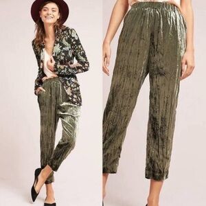 Ett:Twa Anthropologie Crushed Velvet Green Ankle Cropped Pants